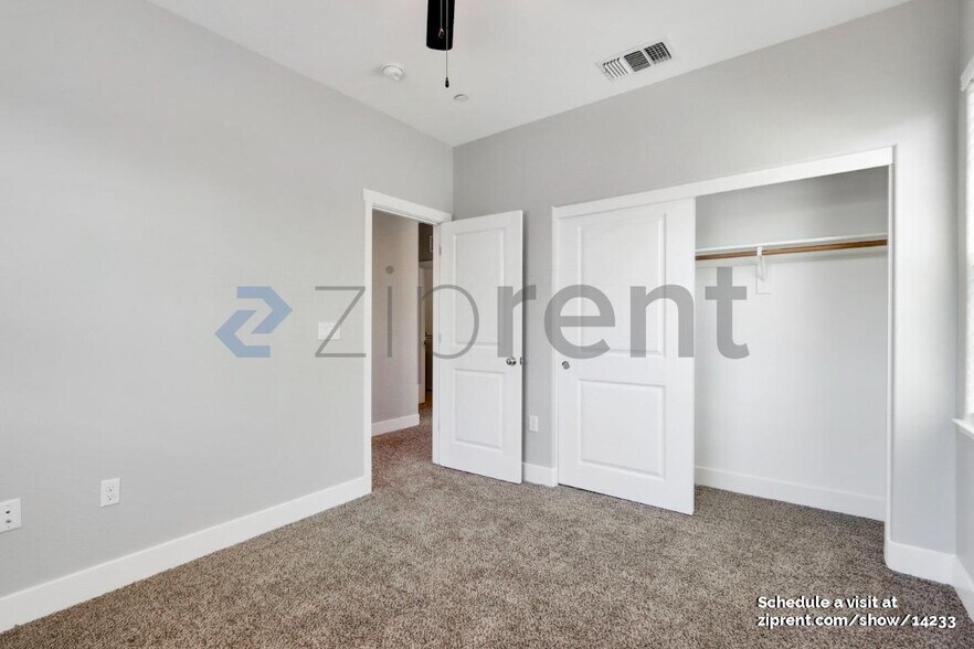 Building Photo - 1125 Berkshire Dr