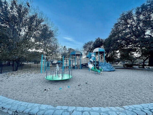 Building Photo - 224 San Felipe Dr