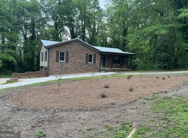 Building Photo - 19 Oak Hill Dr