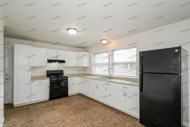 Building Photo - 11154 Landseer Dr