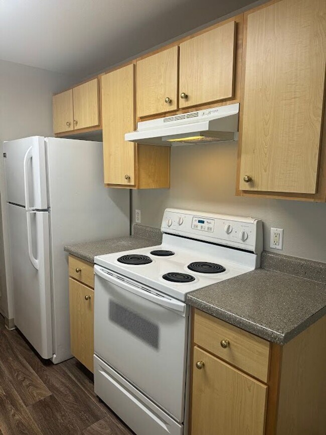 Building Photo - Everything you’ve been dreaming of is here. Come Lease today!