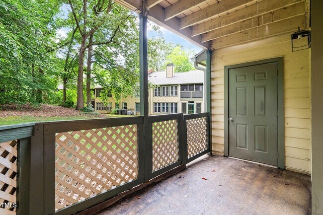 Building Photo - 403 Broad Leaf Cir