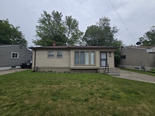 Building Photo - 19514 Woodbine St