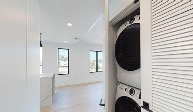 Building Photo - 52 Leo M Birmingham Pkwy