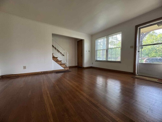 Building Photo - 2021 Harwitch Rd