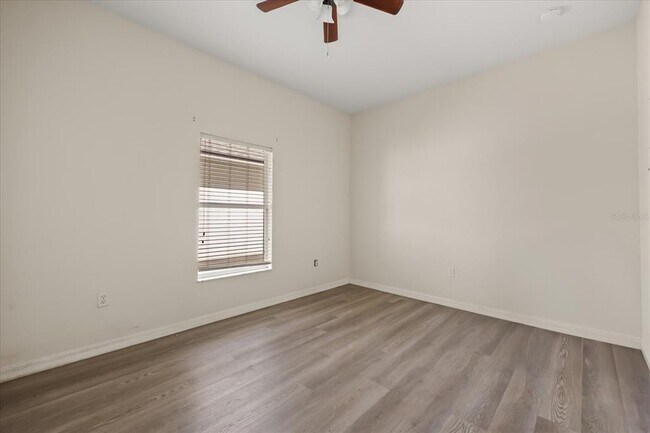 Building Photo - 628 Henley Cir