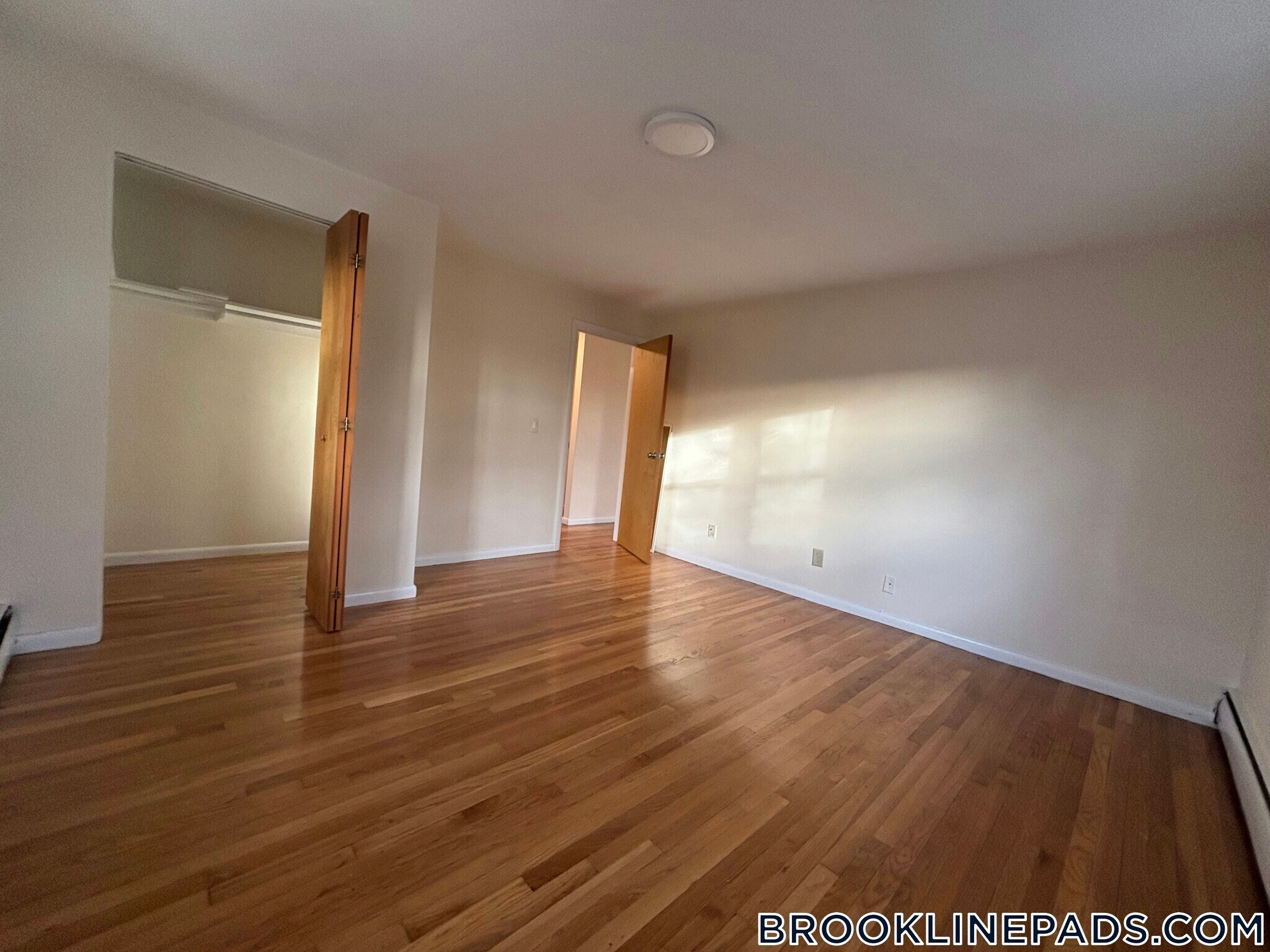 Building Photo - 110 Babcock St