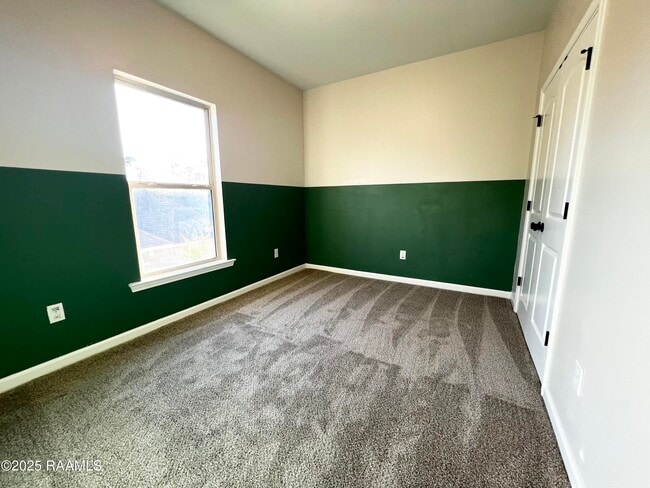 Building Photo - 18044 Terraceside Dr