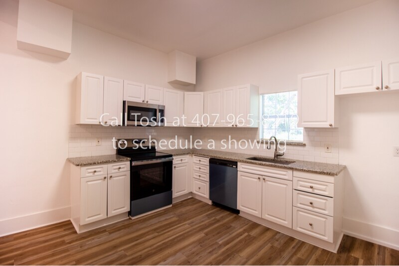 Building Photo - 519 E Evergreen St