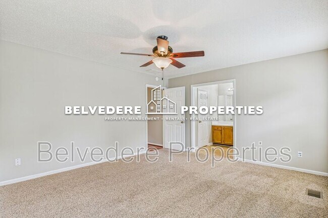Building Photo - 900 Stockwood Ct