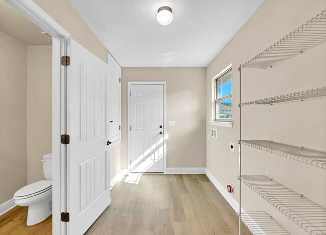 Building Photo - 3639 Ranch Dr