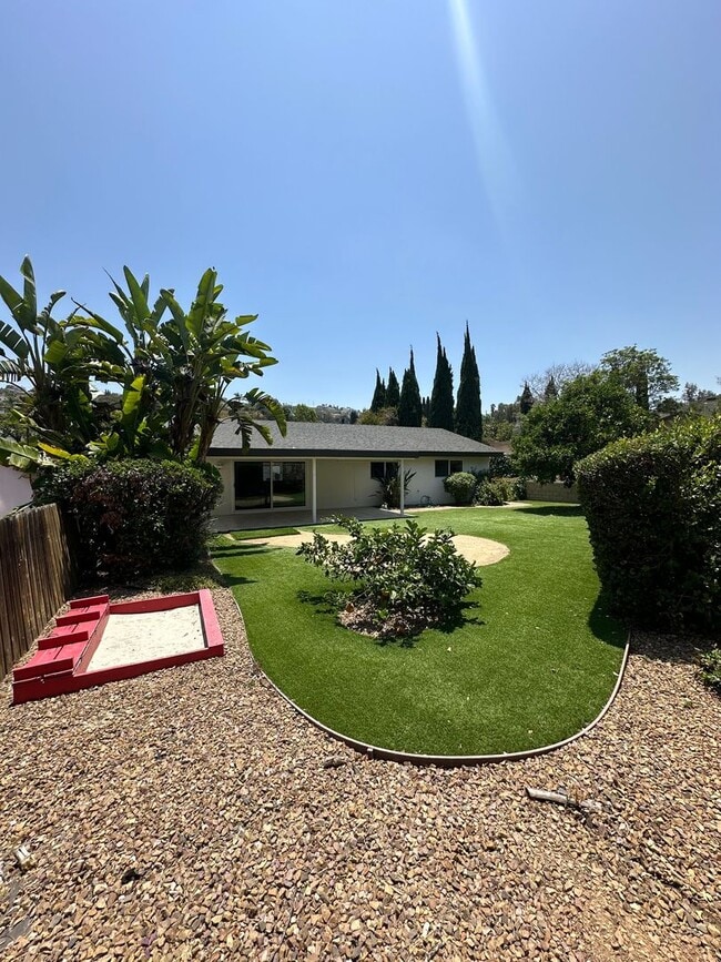 Building Photo - Well Maintained 3 Bedroom Home w/Solar