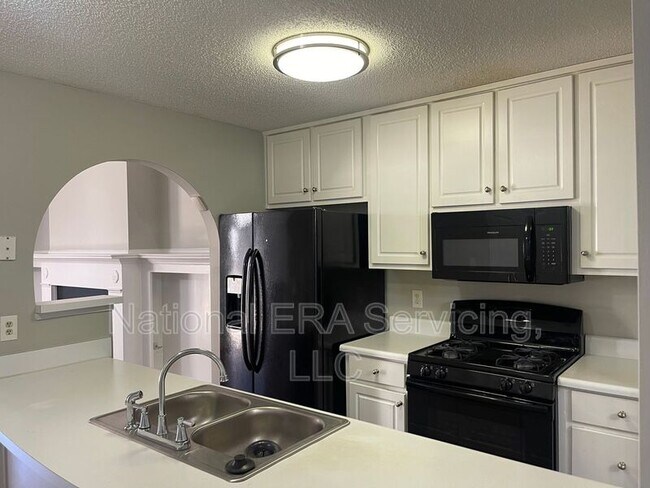 Building Photo - 703 Addy Cove