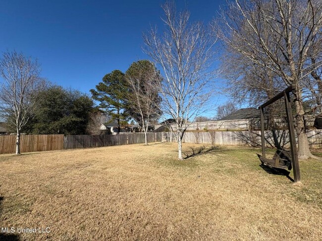 Building Photo - 3 Bed/2 Bath Home in North Place on Madison