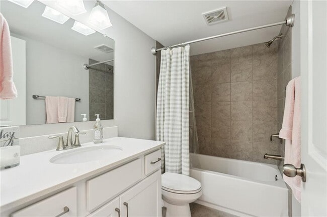 Building Photo - 1007 Edgemont Dr