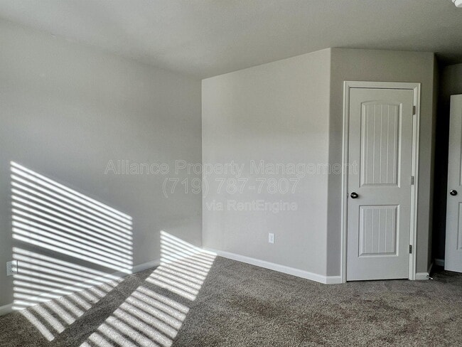 Building Photo - 2057 Birmingham Loop