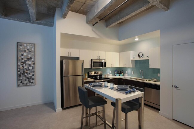 Building Photo - 3160 5th Avenue North, Unit 1