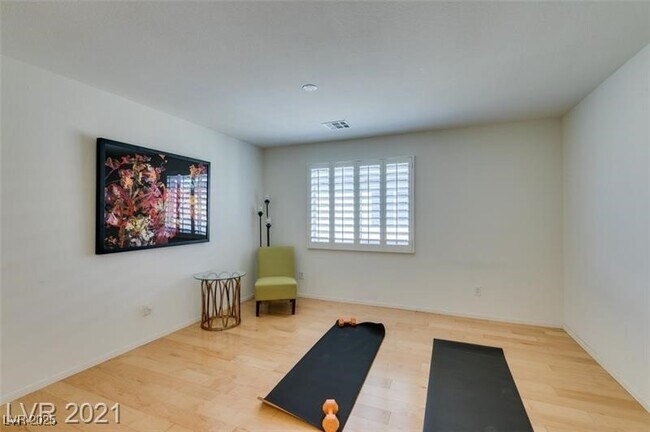 Building Photo - 1827 Cavendish Way