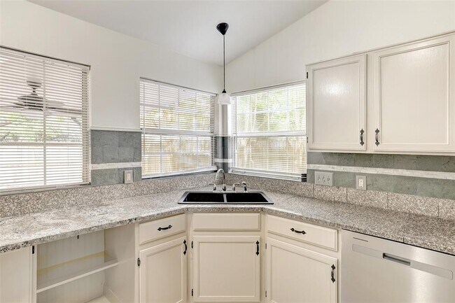 Building Photo - 16304 Kicking Bird Dr