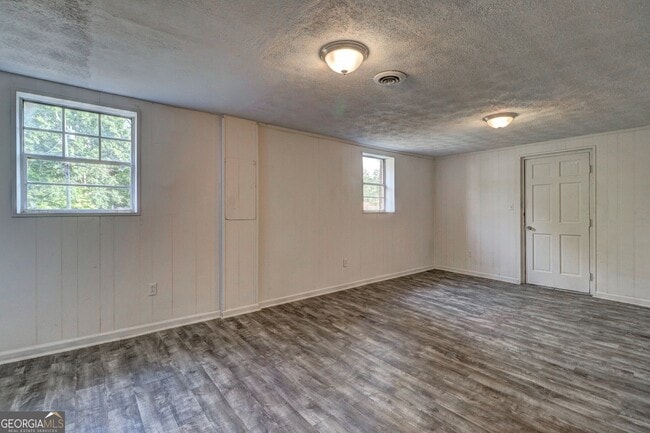Building Photo - 8774 Channing Dr