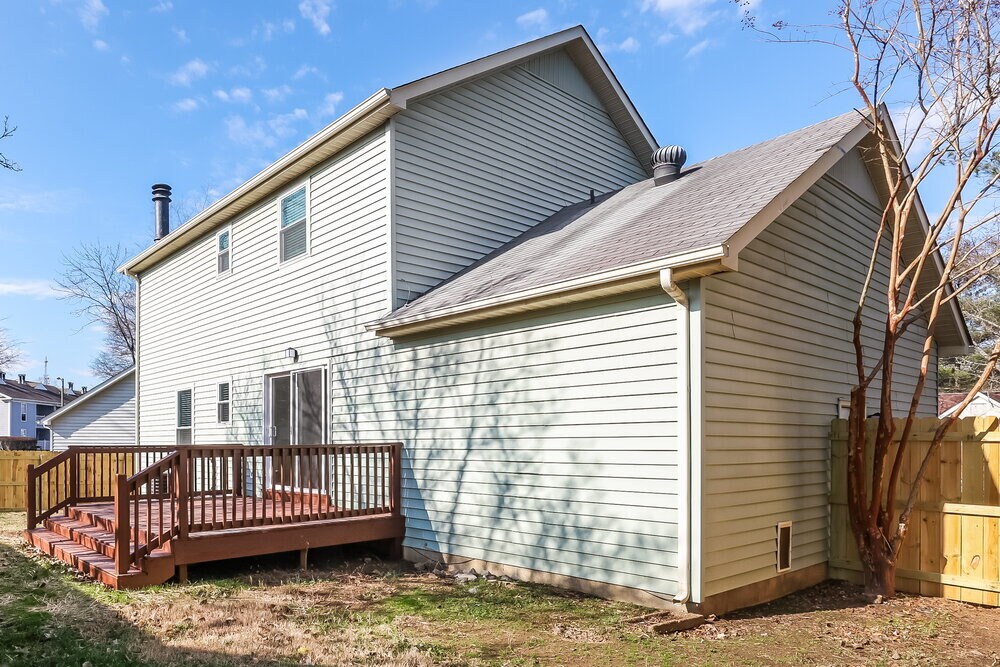 Building Photo - 111 Dorchester Ct