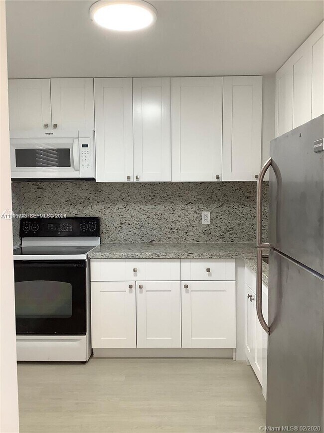 Building Photo - 7910 Camino Real