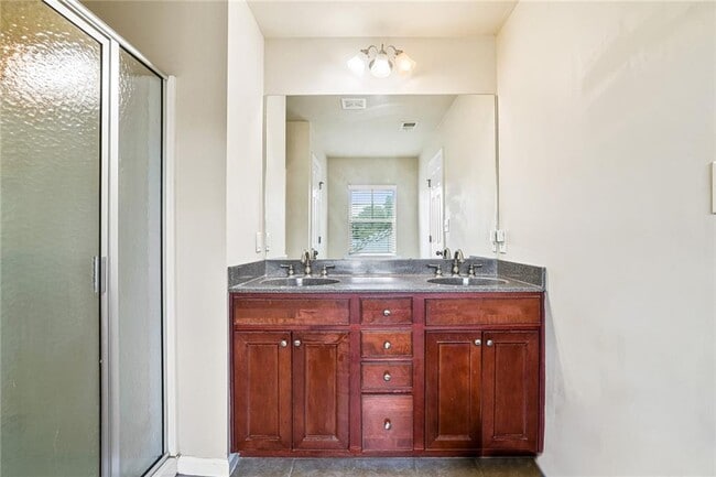 Building Photo - 771 Riverdance Dr