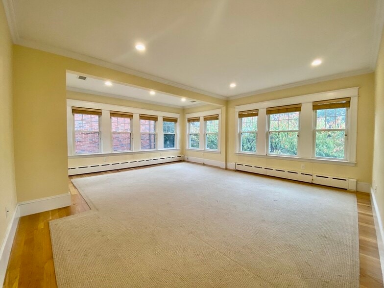 Building Photo - 57 Lawton St