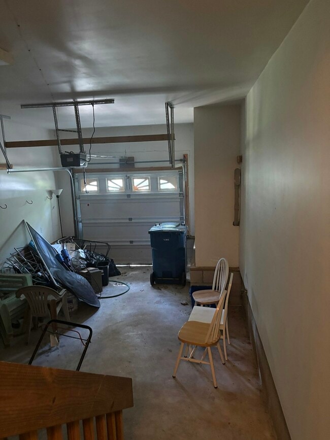 Building Photo - 71 Bramblewood Dr