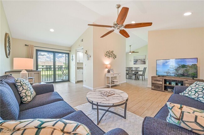 Building Photo - 8475 Charter Club Cir