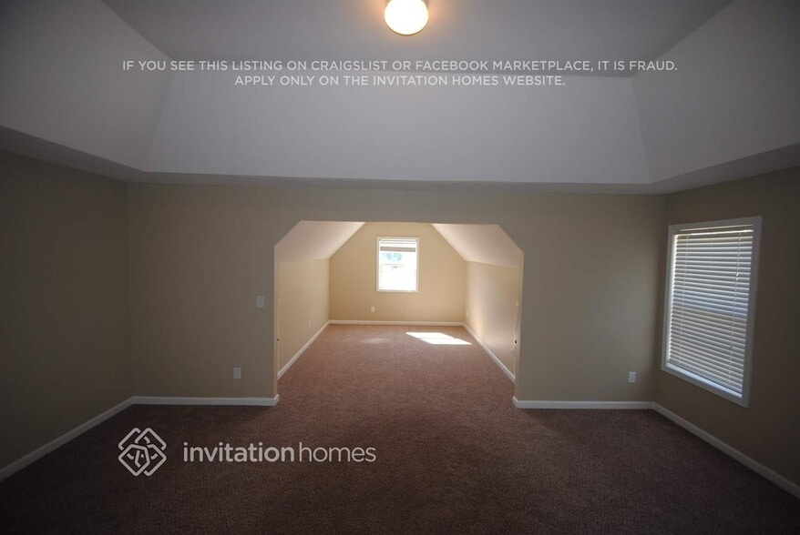 Building Photo - 5372 Heyward Pl SW