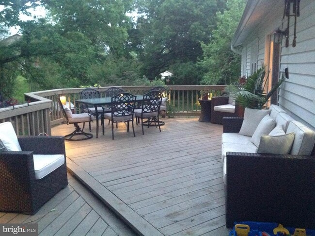 Building Photo - 3412 Ramsgate Terrace