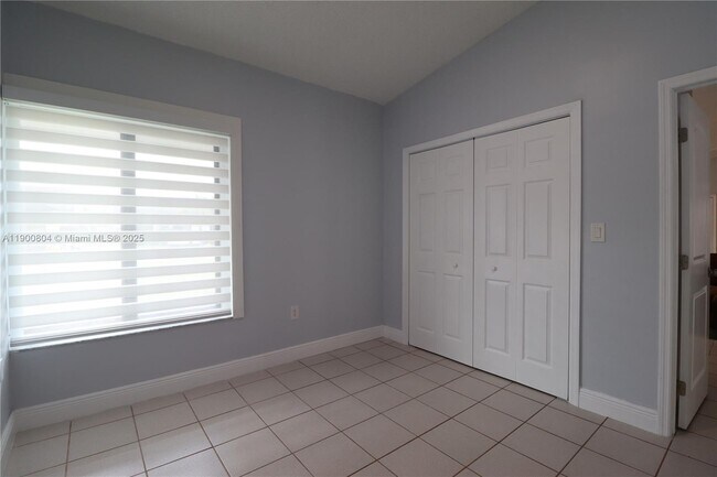 Building Photo - 10615 SW 129th Ct