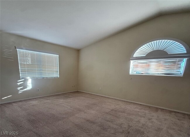 Building Photo - 9300 Cool Creek Ave