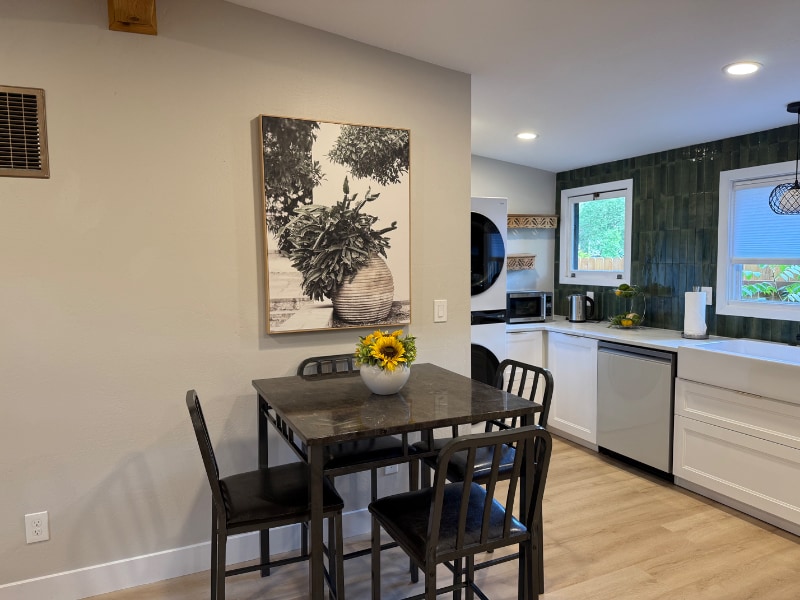 Building Photo - 945 N 7th St