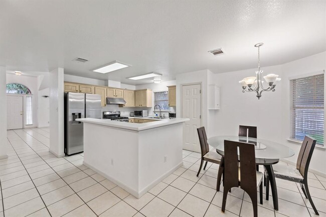 Building Photo - 3301 Texas Topaz Dr