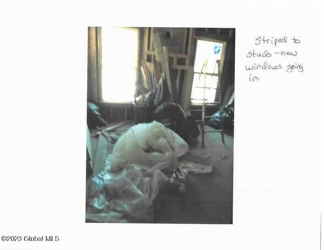 Building Photo - 48 Salem St