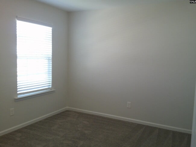Building Photo - 1425 Tamarind Ln