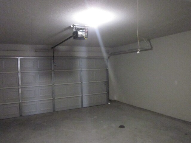 Building Photo - 1420 Warringwood Dr