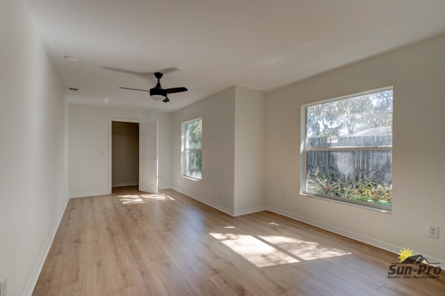 Building Photo - 5505 Magnolia Ave