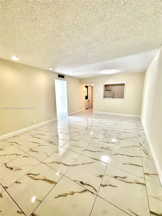 Building Photo - 4141 NW 90th Ave