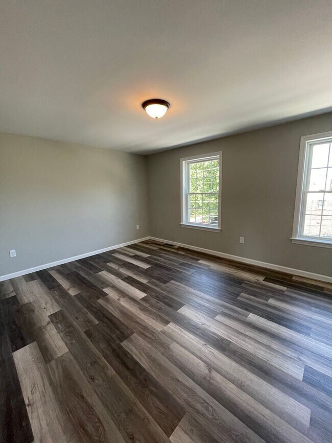 Building Photo - 251 McCaskey Avenue