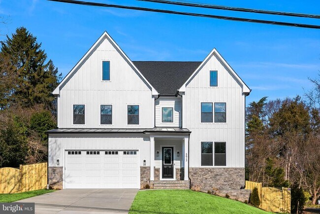 Building Photo - 5613 34th St N