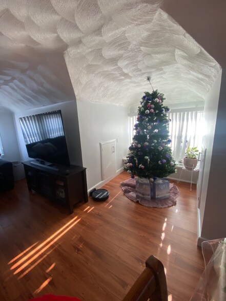 Building Photo - 116 Warwick Rd