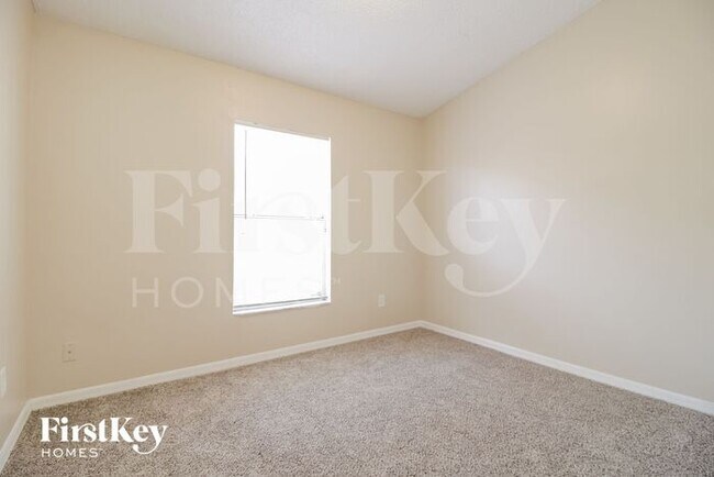 Building Photo - 7507 Groveoak Dr