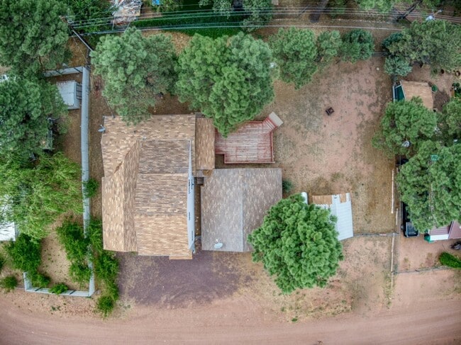 Building Photo - 2073 Thousand Pines Dr