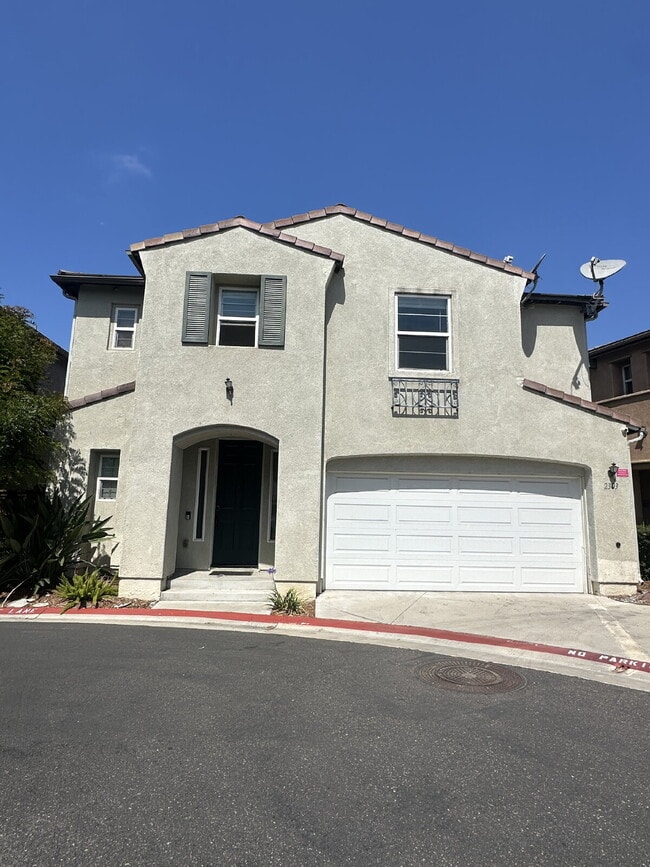 Building Photo - $3,750- 3 Bed / 3 Bath Home in National City