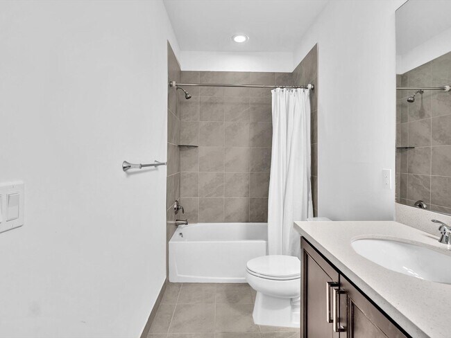 Building Photo - 556 Sanderling Cir