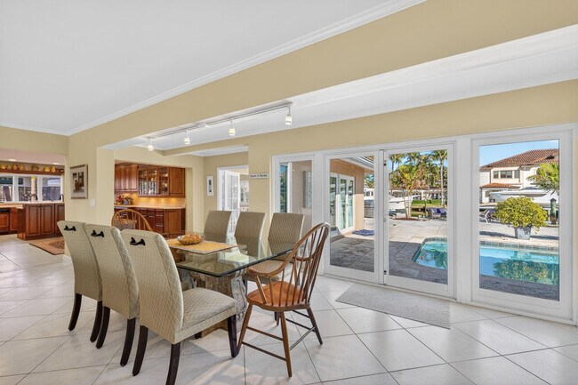 Building Photo - 2871 NE 26th Ct