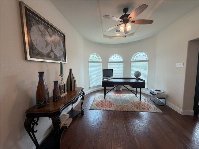 Building Photo - 9840 El Colina Dr